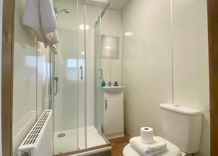 Cherry With Hot Tub Semesterbostad